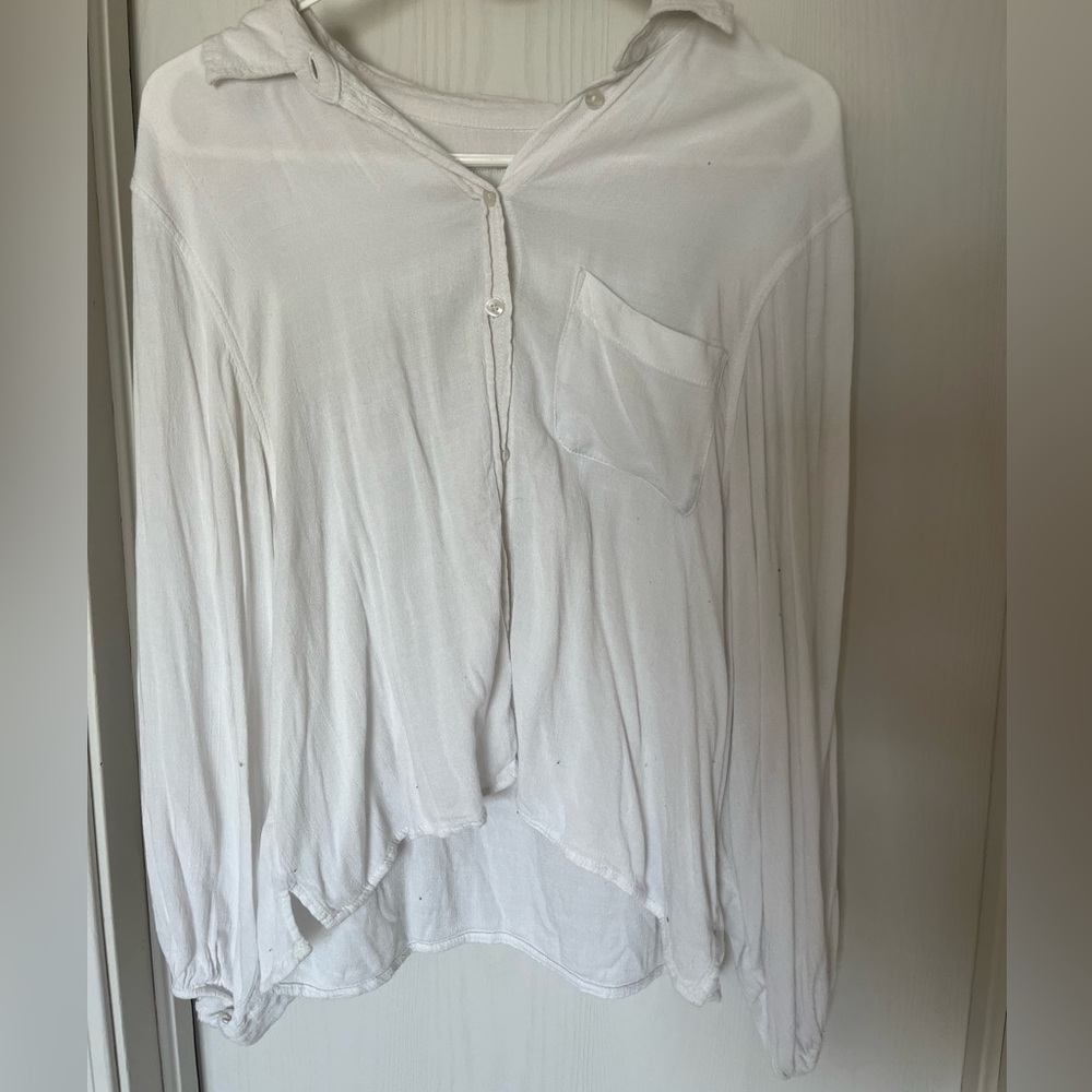 White linen shirt, super flowy!